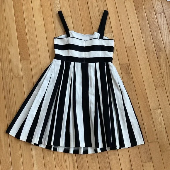 LOFT Dress - Picture 2 of 4